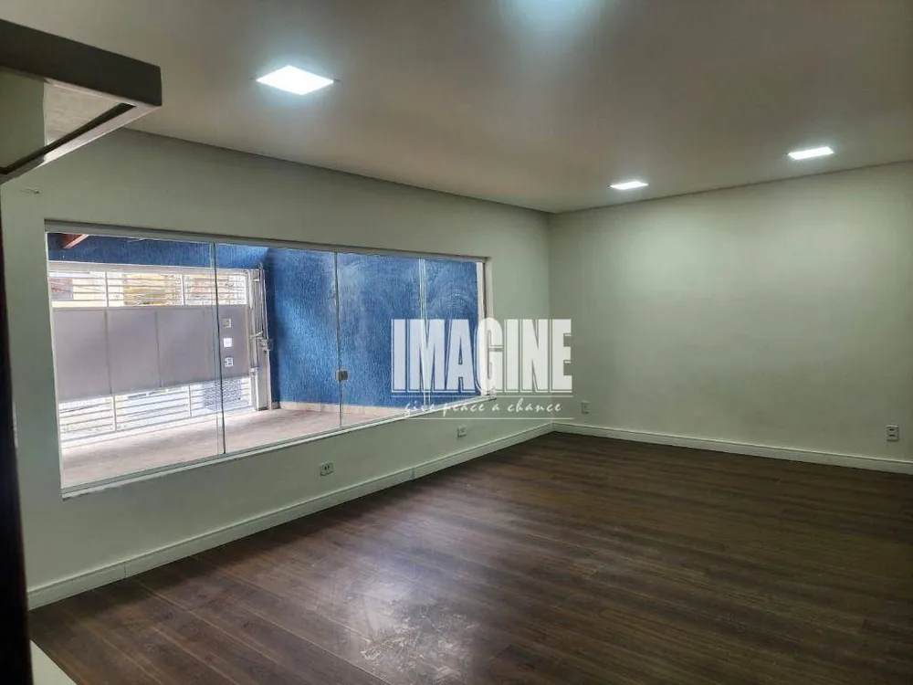 Casa, 3 quartos, 300 m² - Foto 1