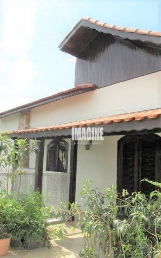 Sobrado, 3 quartos, 270 m² - Foto 1