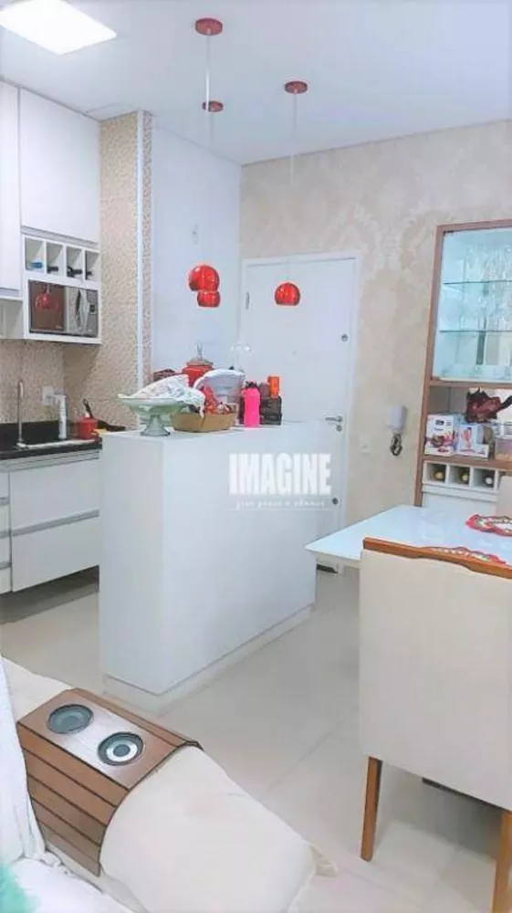 Apartamento à venda com 2 quartos, 62m² - Foto 3