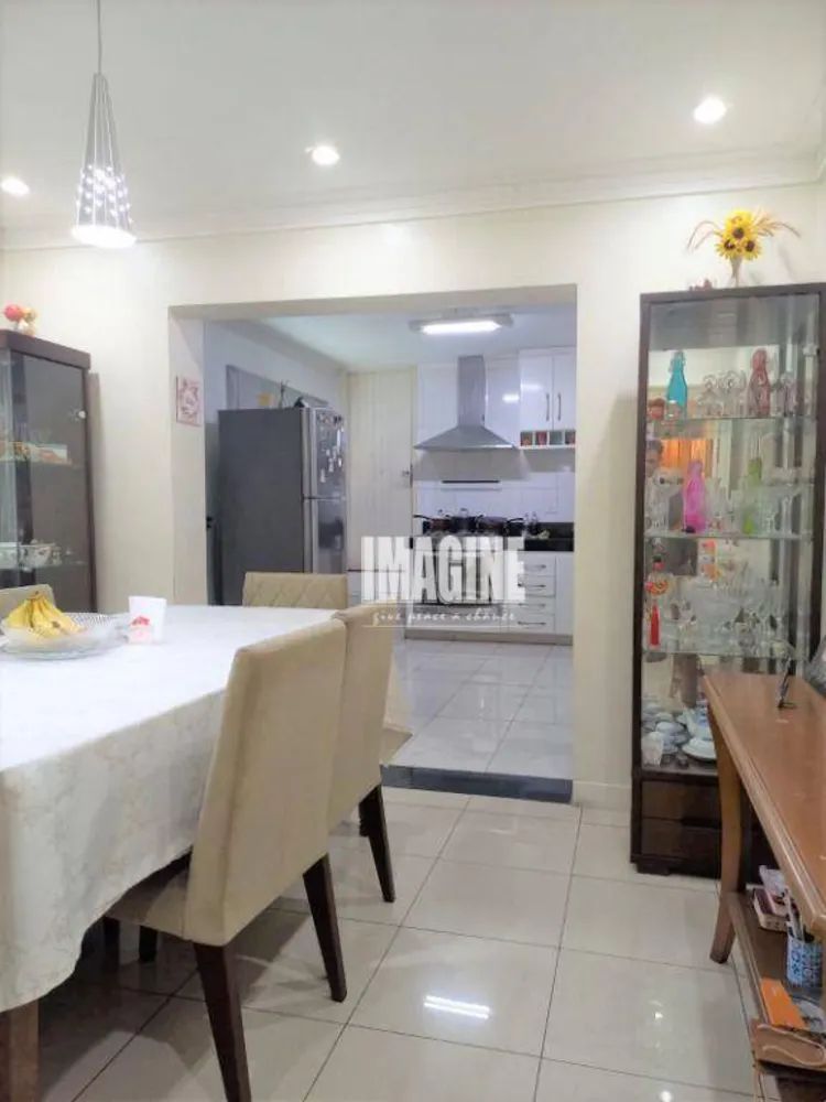 Sobrado, 3 quartos, 292 m² - Foto 2