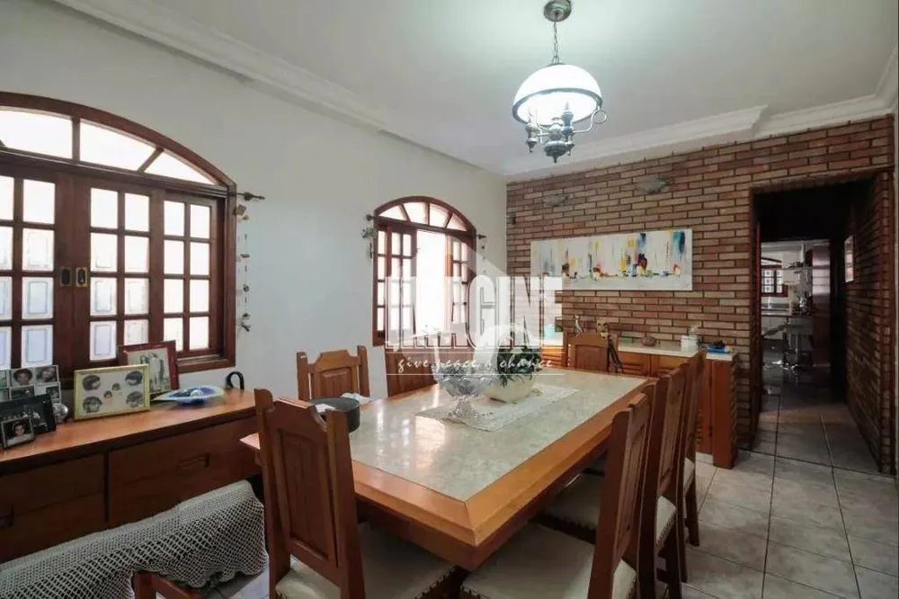 Sobrado, 4 quartos, 300 m² - Foto 1