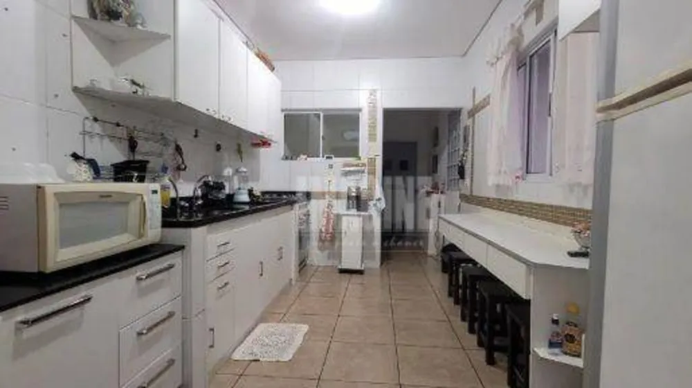 Casa, 4 quartos, 250 m² - Foto 5