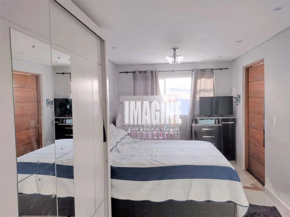 Sobrado, 3 quartos, 246 m² - Foto 4