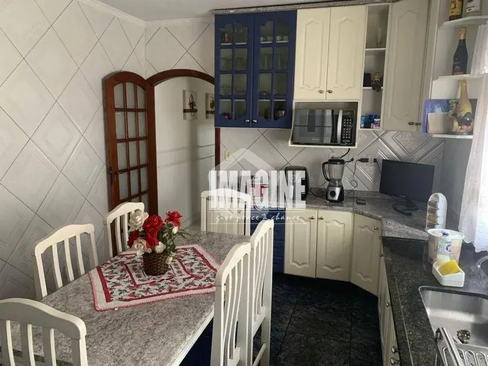 Sobrado, 3 quartos, 240 m² - Foto 11