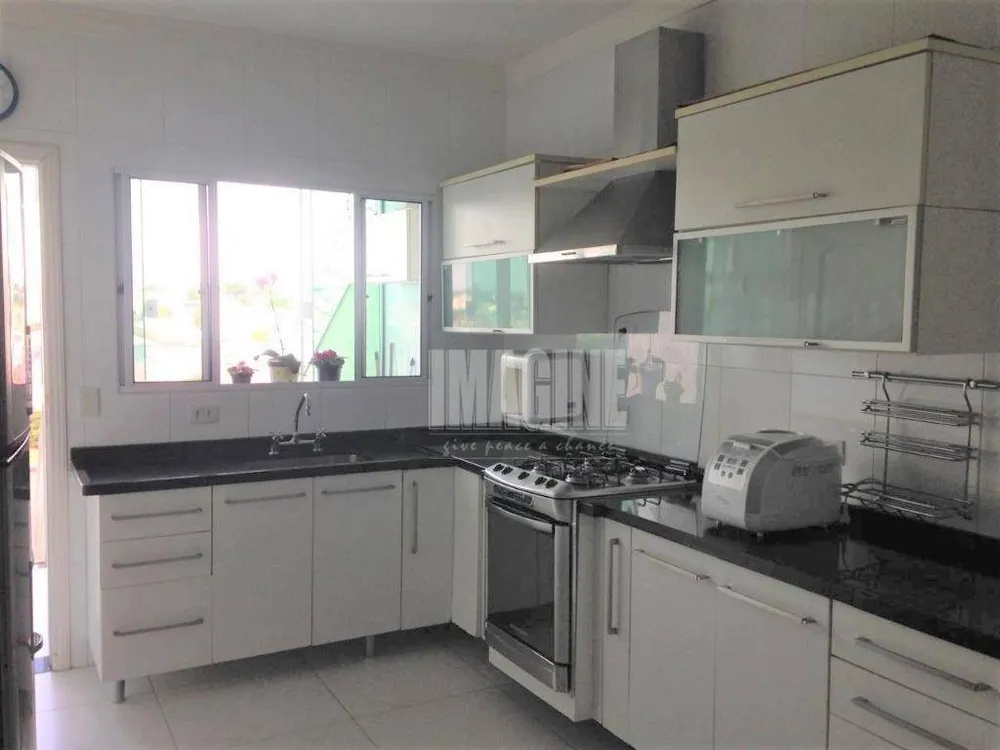 Sobrado, 3 quartos, 210 m² - Foto 1