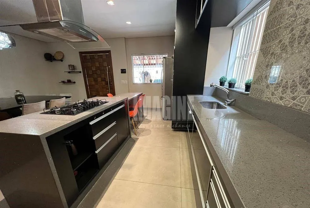 Sobrado, 3 quartos, 272 m² - Foto 10