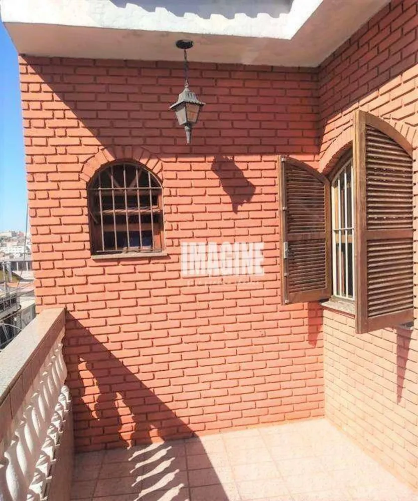Sobrado, 3 quartos, 194 m² - Foto 1