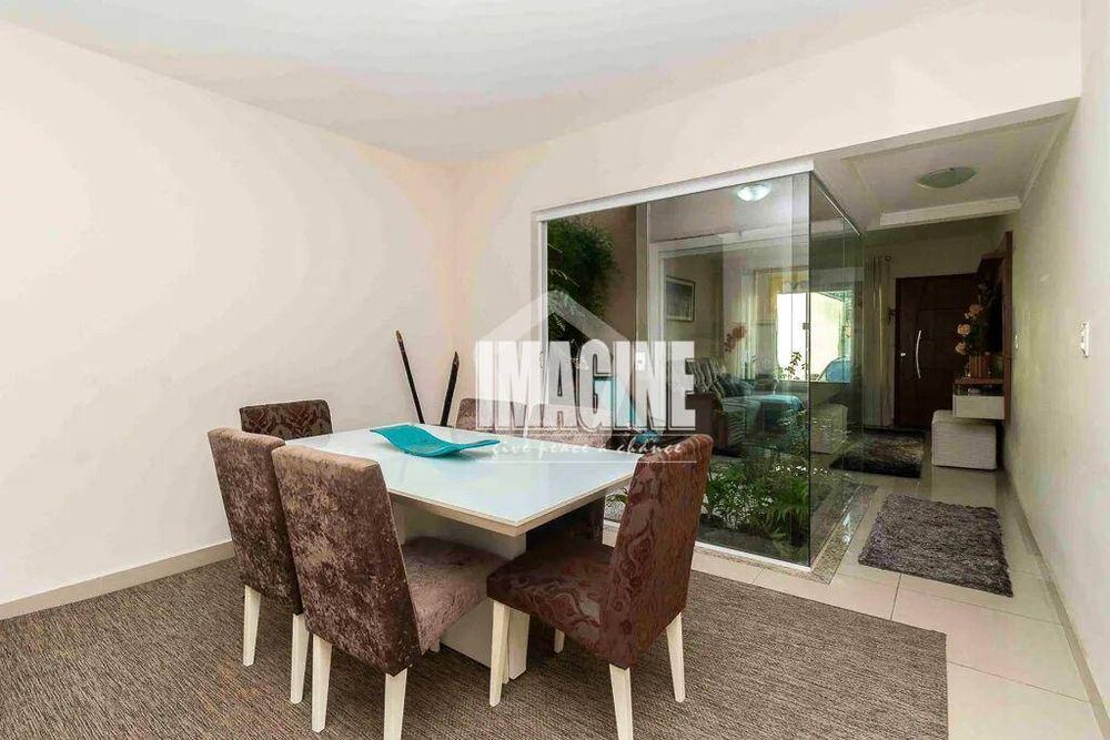 Sobrado à venda com 3 quartos, 200m² - Foto 4