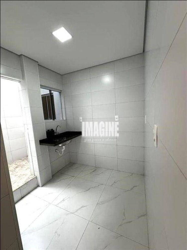 Apartamento, 2 quartos, 72 m² - Foto 2