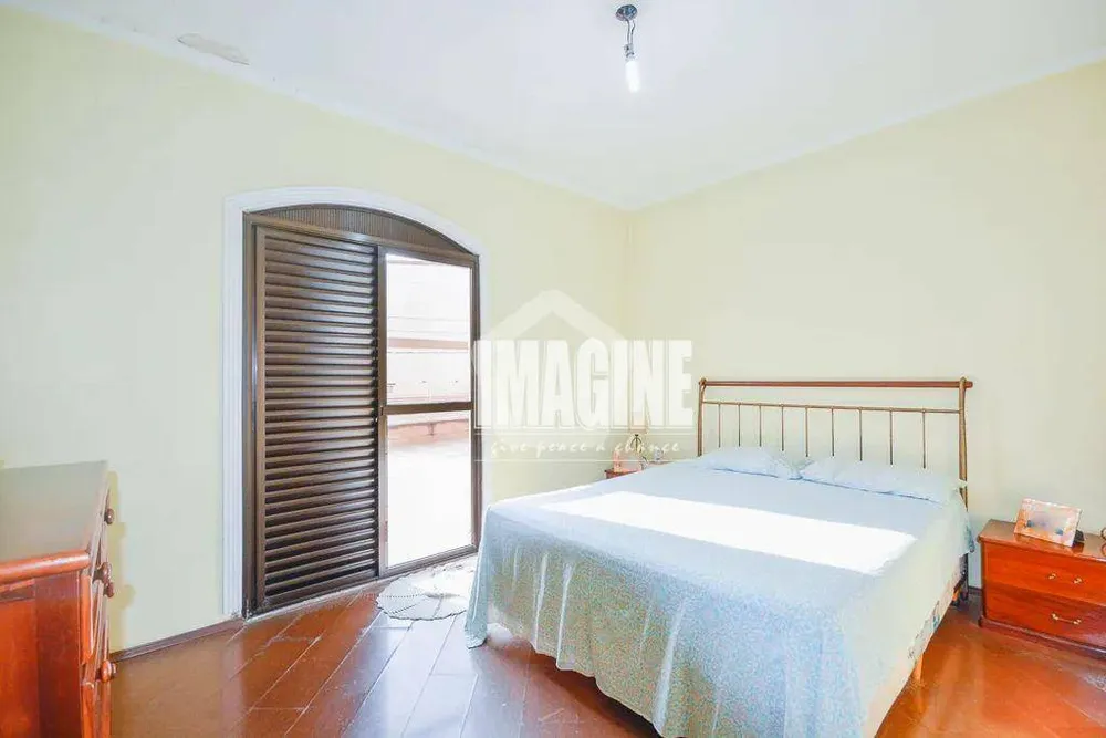 Sobrado, 3 quartos, 250 m² - Foto 1
