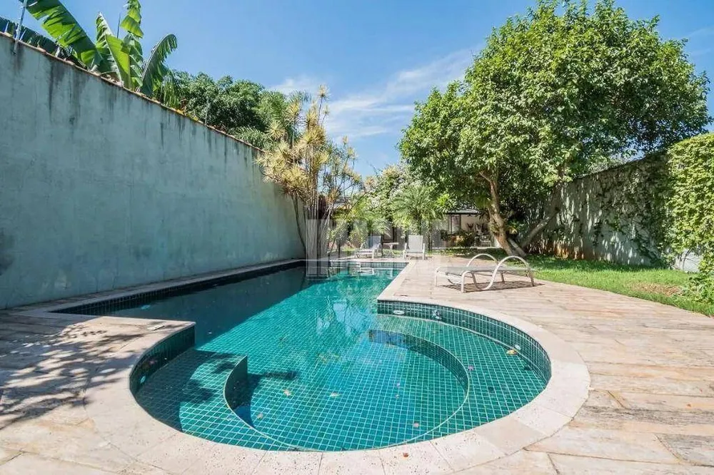 Sobrado, 6 quartos, 587 m² - Foto 4
