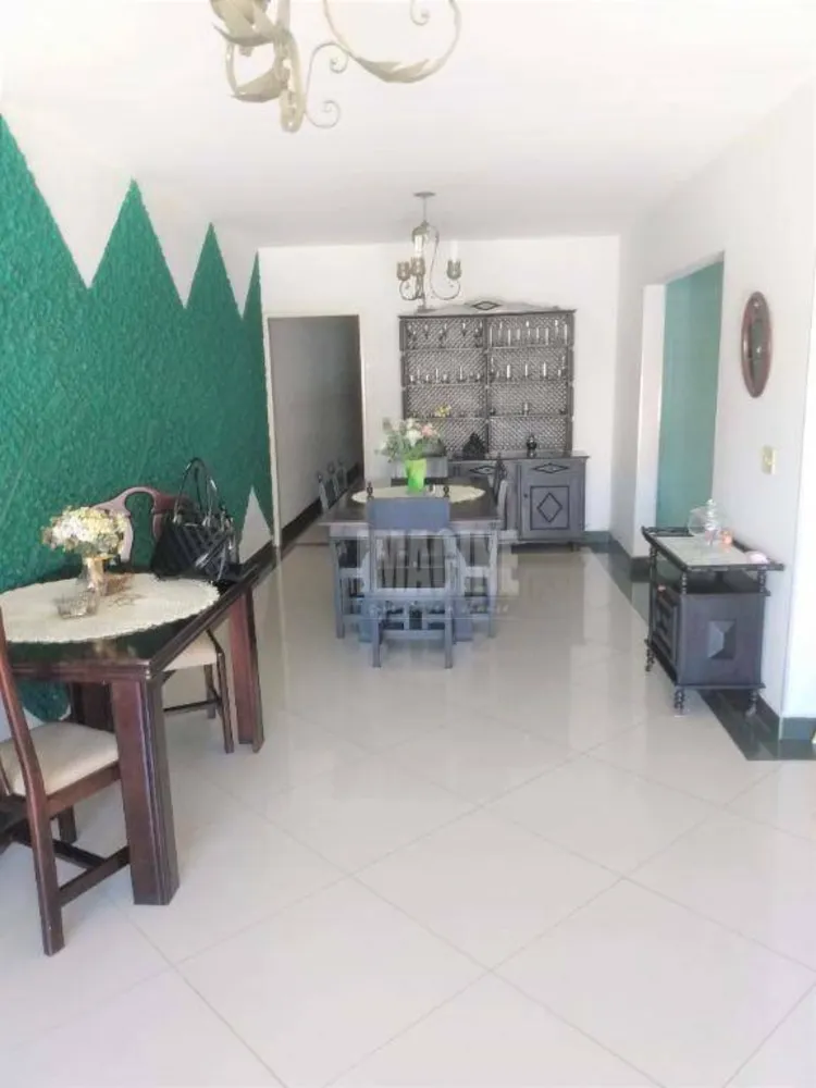 Casa, 3 quartos, 190 m² - Foto 1