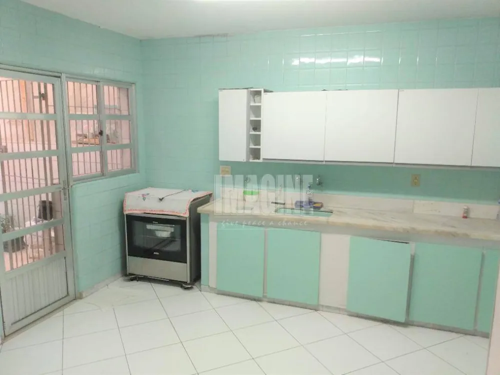 Casa, 3 quartos, 190 m² - Foto 3