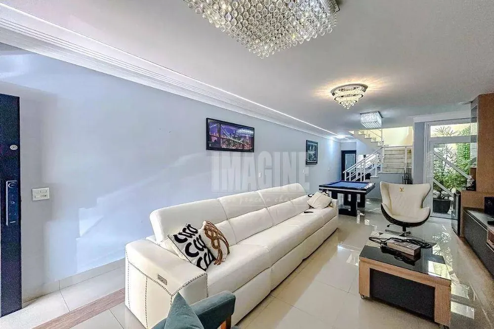 Sobrado, 4 quartos, 213 m² - Foto 2