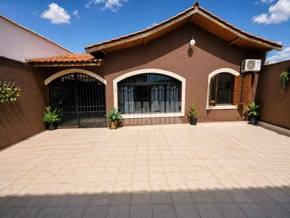 Casa, 3 quartos, 250 m² - Foto 12