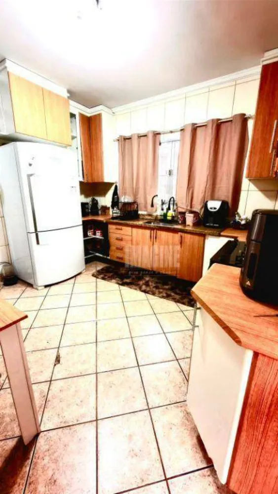 Casa, 3 quartos, 250 m² - Foto 10