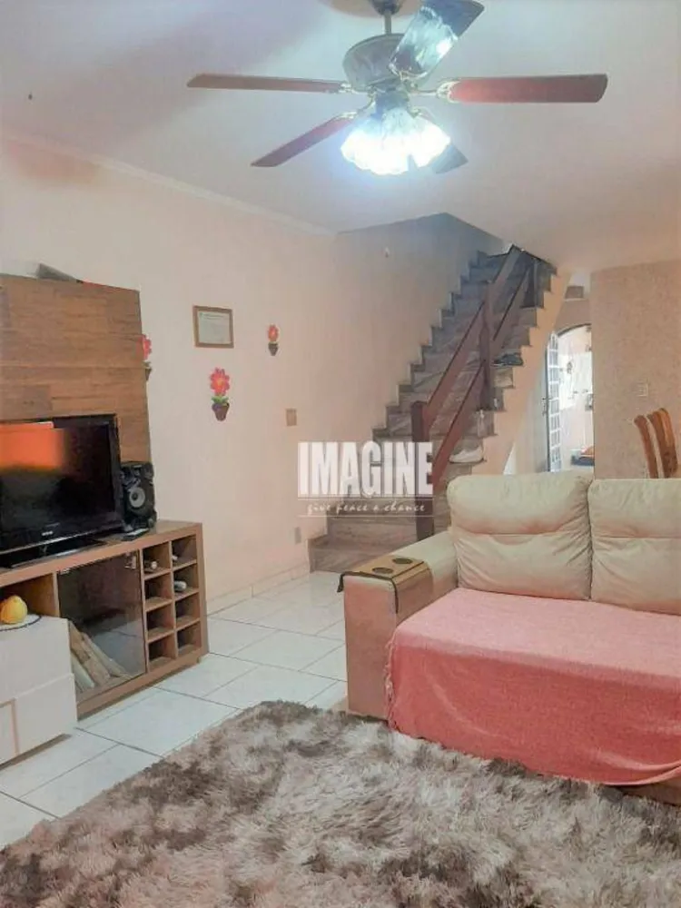 Sobrado, 3 quartos, 418 m² - Foto 1