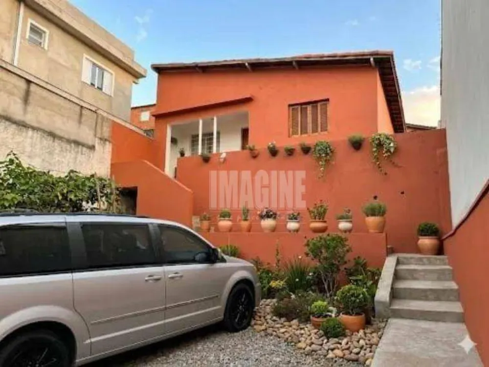 Sobrado, 2 quartos, 324 m² - Foto 1