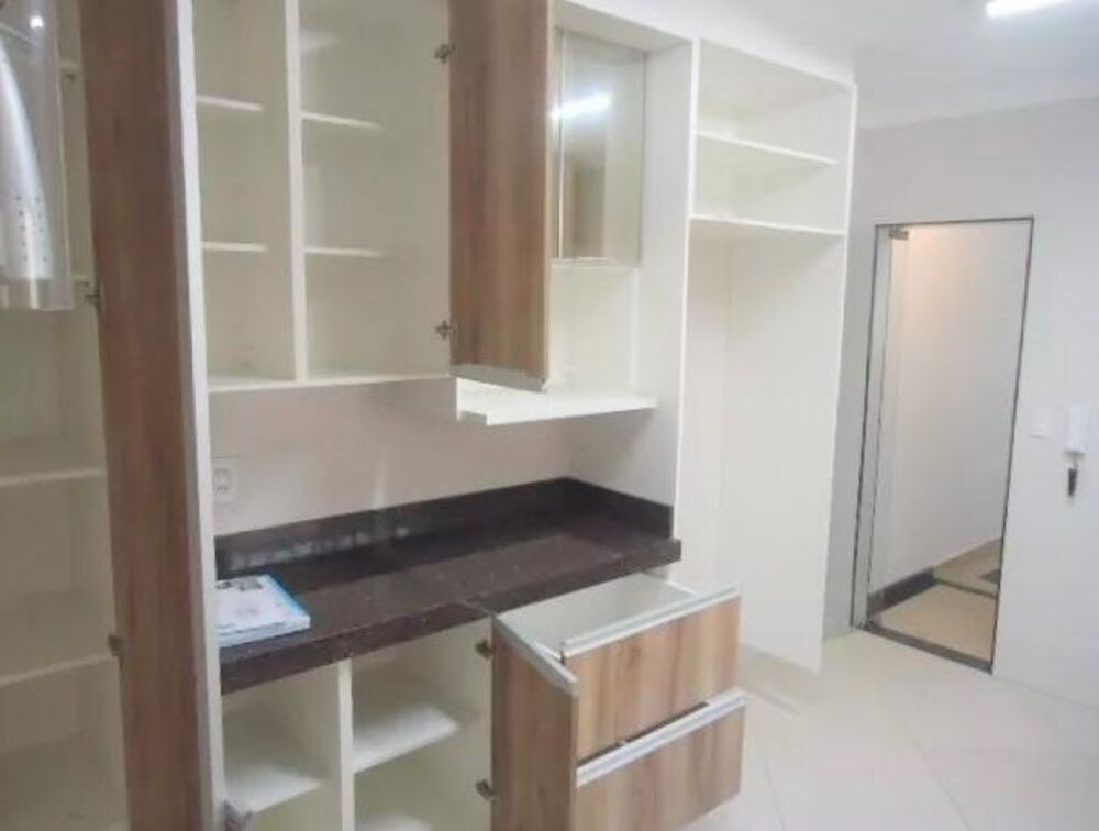 Sobrado à venda com 3 quartos, 240m² - Foto 4
