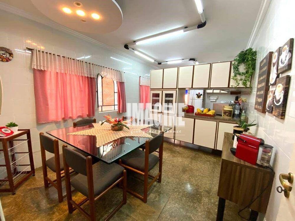 Sobrado, 3 quartos, 250 m² - Foto 3
