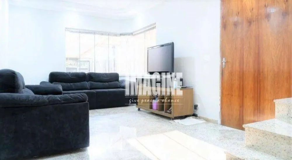 Sobrado, 3 quartos, 200 m² - Foto 1