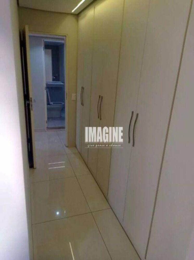 Apartamento à venda com 3 quartos, 124m² - Foto 4