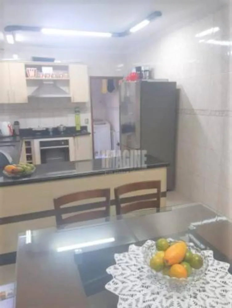 Sobrado, 3 quartos, 188 m² - Foto 2