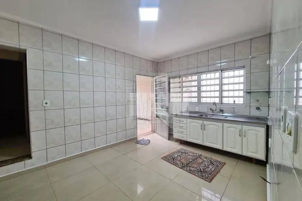 Sobrado, 5 quartos, 380 m² - Foto 2