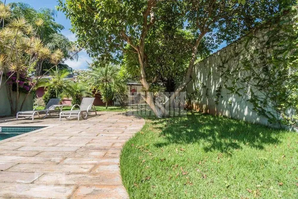 Sobrado, 6 quartos, 587 m² - Foto 12