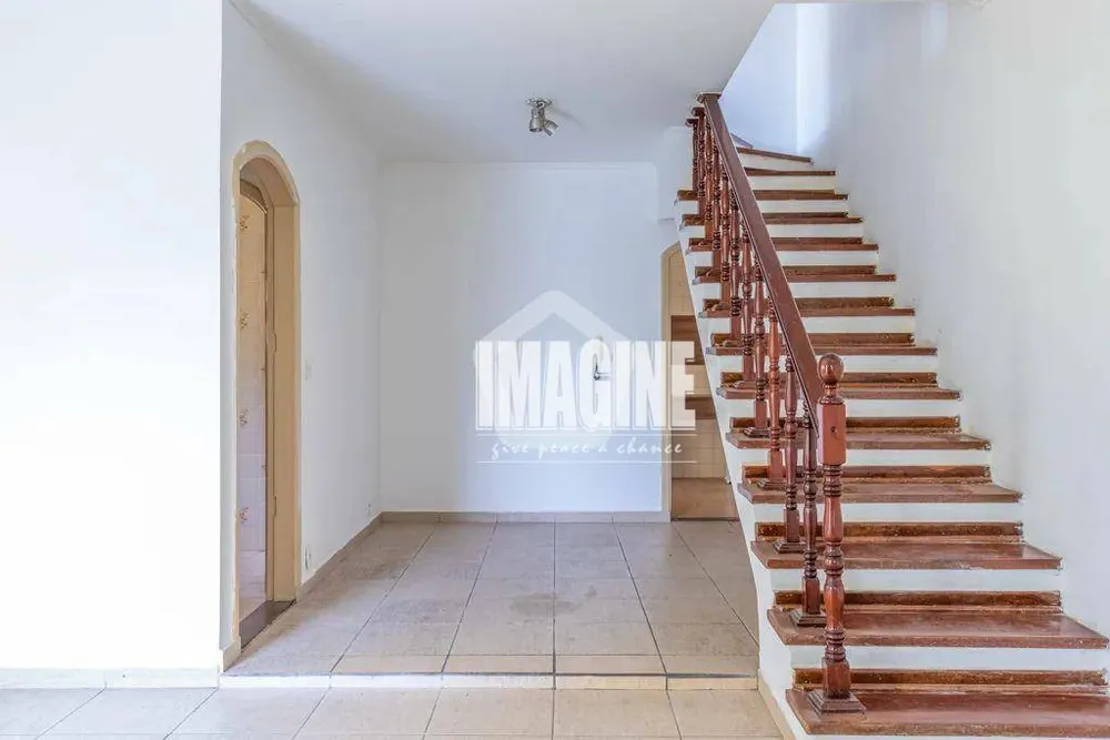 Sobrado, 3 quartos, 400 m² - Foto 1