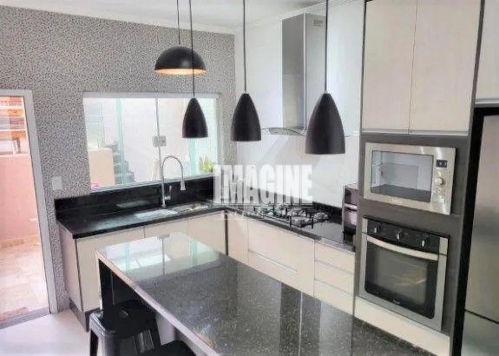 Sobrado, 3 quartos, 121 m² - Foto 2