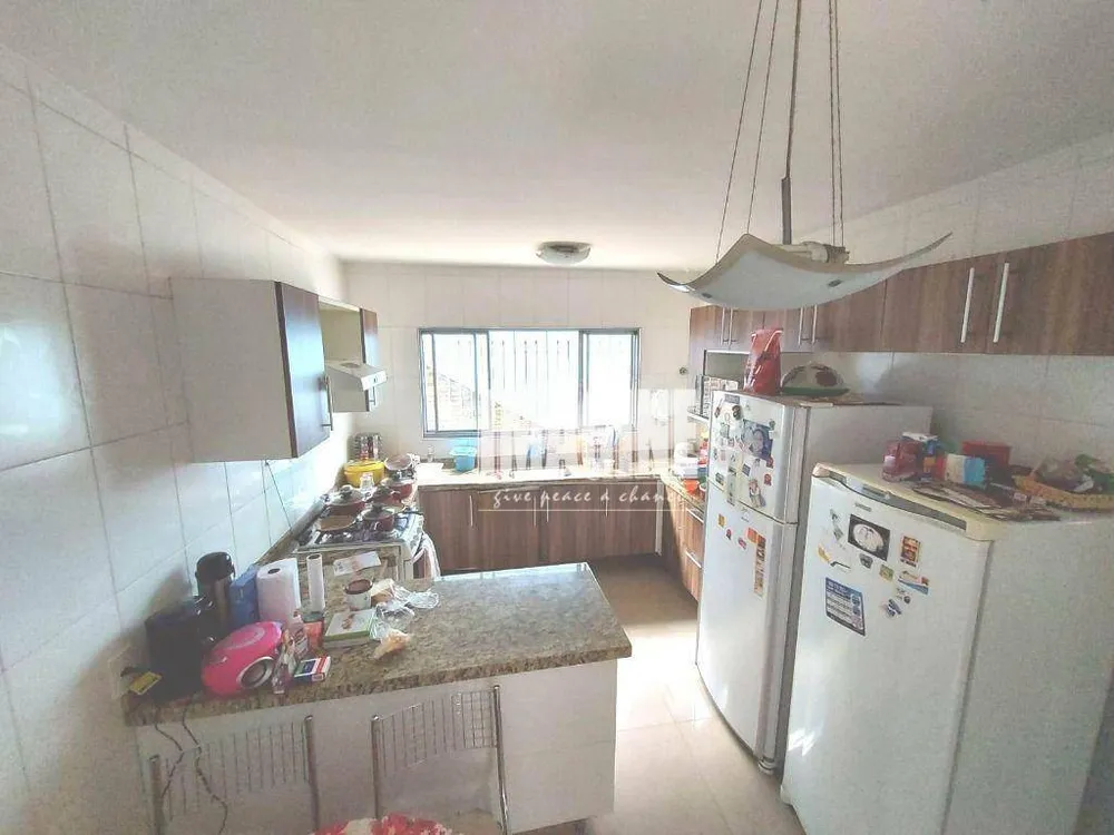 Casa, 3 quartos, 200 m² - Foto 8