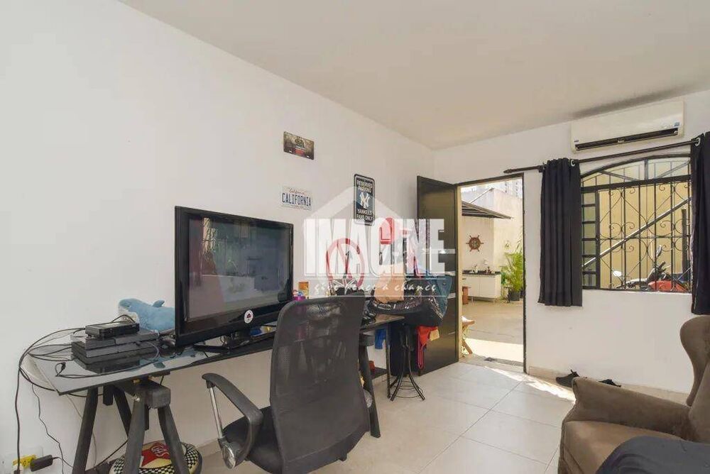Sobrado à venda com 3 quartos, 200m² - Foto 6