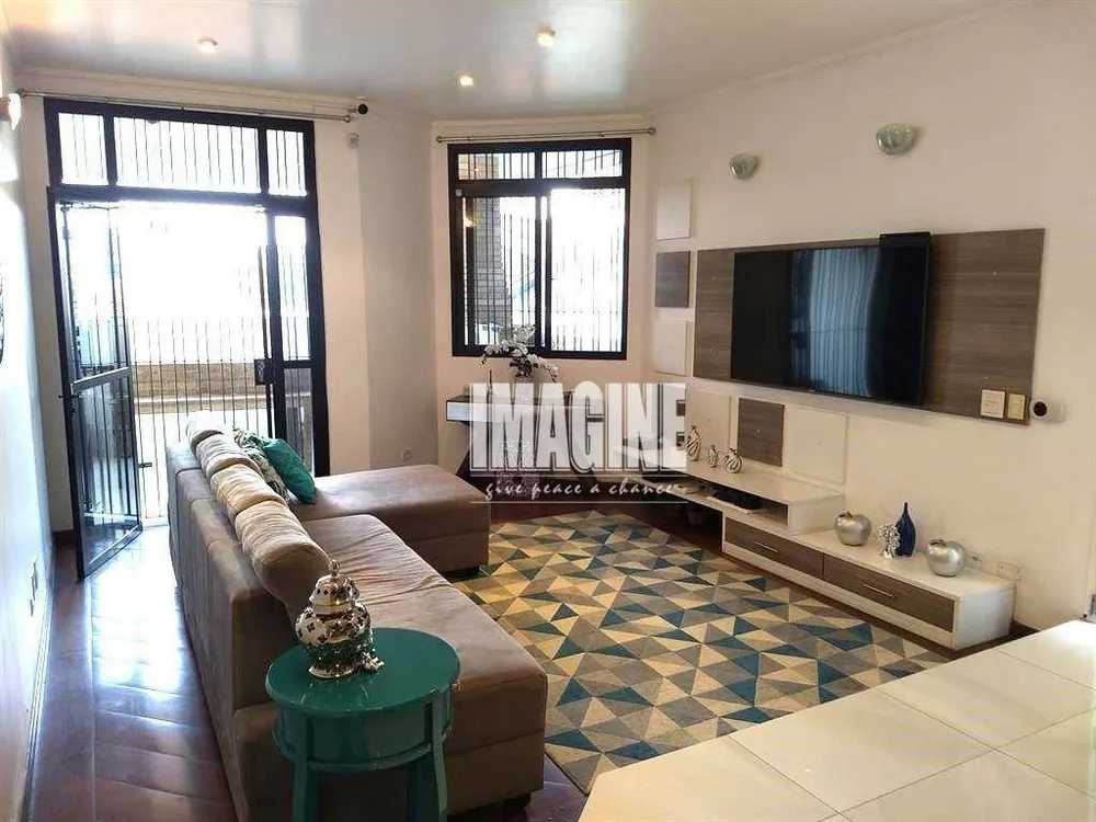 Sobrado, 3 quartos, 250 m² - Foto 1
