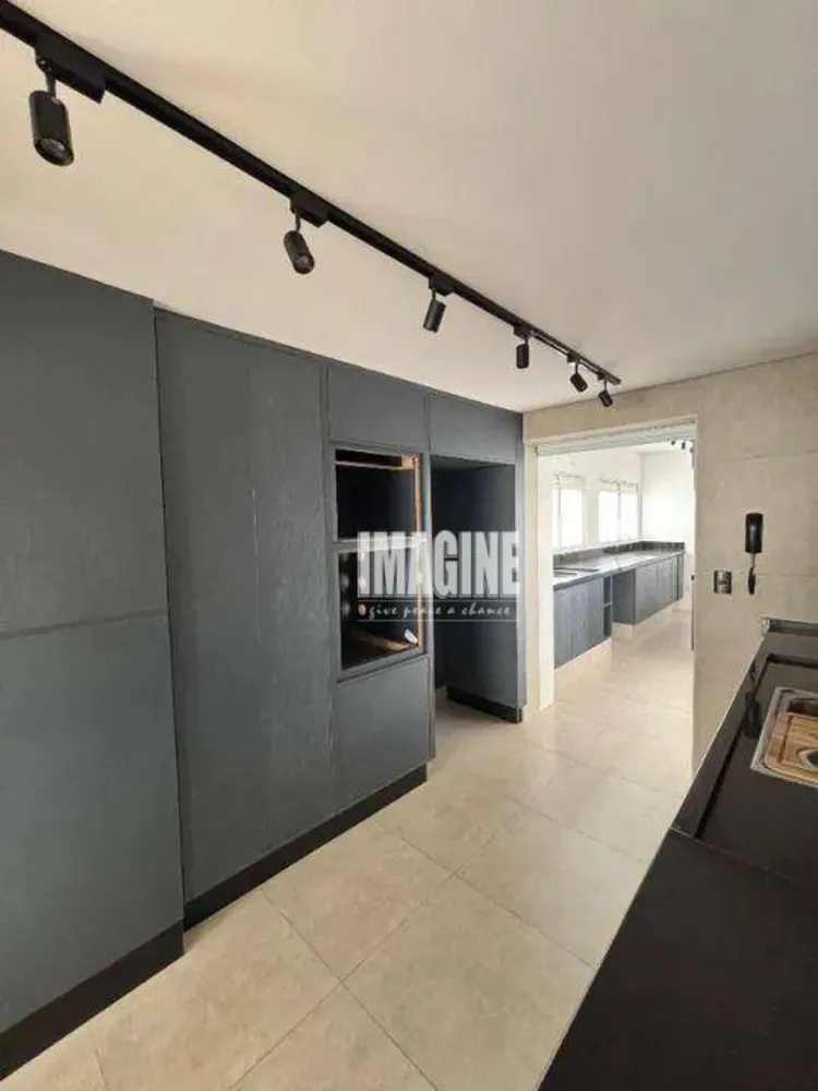 Apartamento, 3 quartos, 156 m² - Foto 2