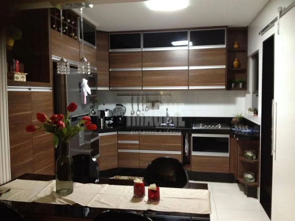 Sobrado, 3 quartos, 200 m² - Foto 2
