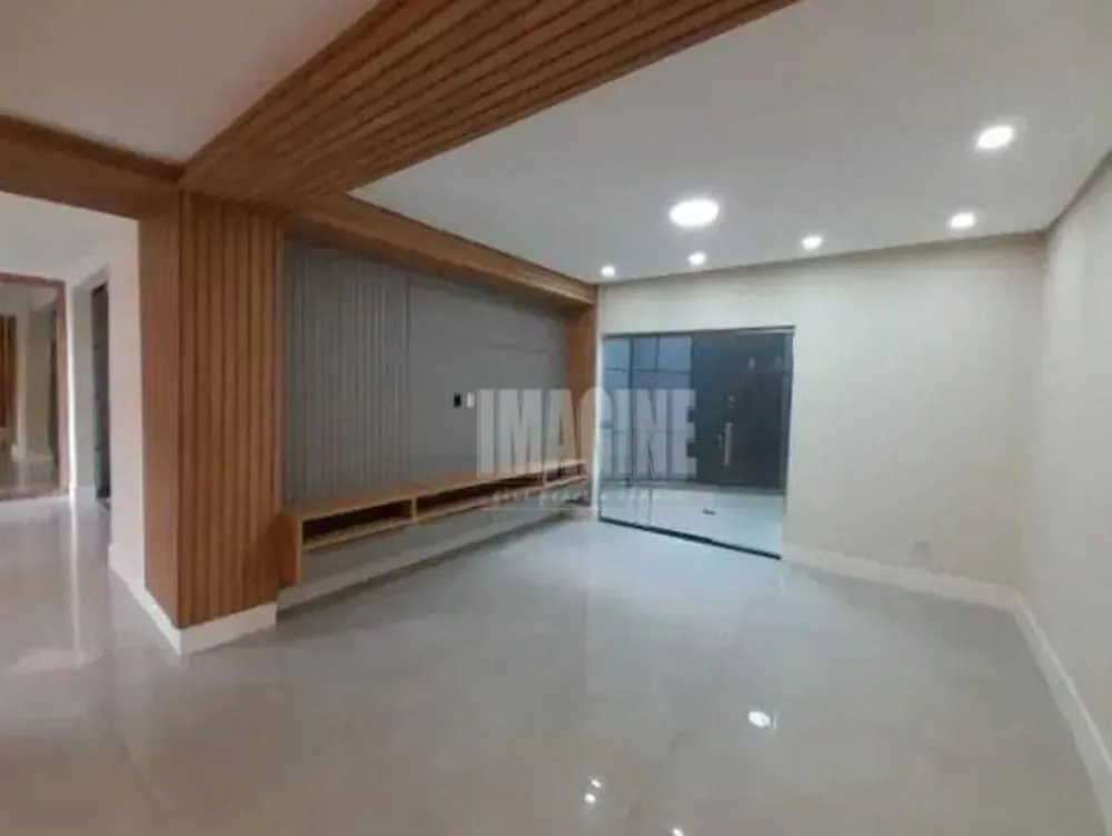 Sobrado, 5 quartos, 355 m² - Foto 1