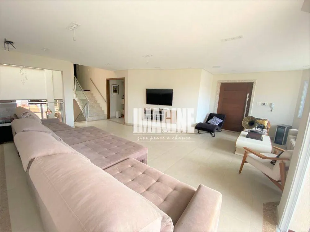 Sobrado, 3 quartos, 250 m² - Foto 1