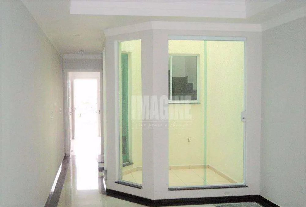 Sobrado, 3 quartos, 210 m² - Foto 1
