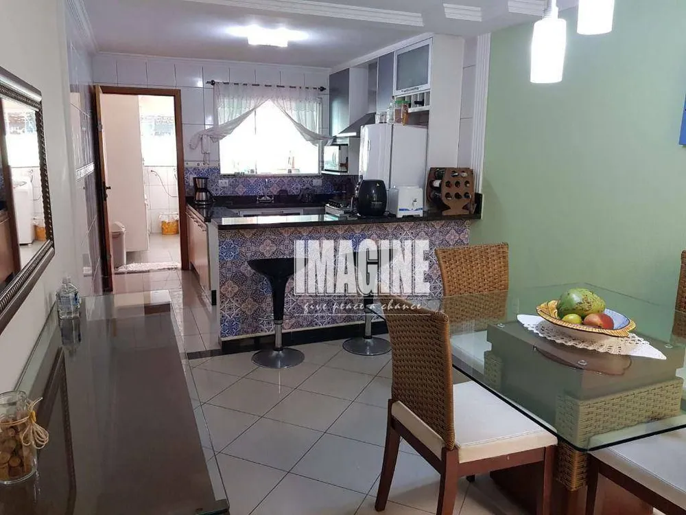 Sobrado, 3 quartos, 200 m² - Foto 3