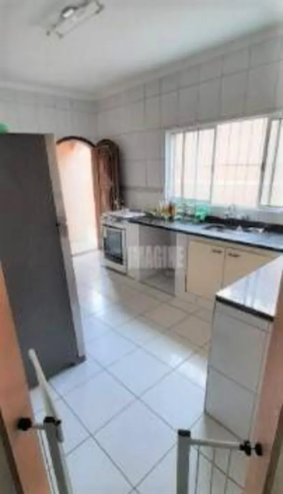 Sobrado, 3 quartos, 240 m² - Foto 4