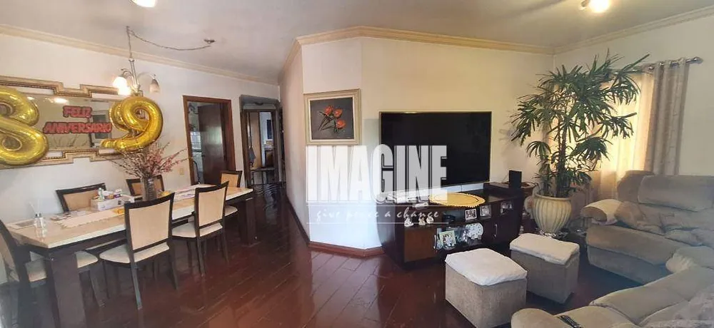 Apartamento, 3 quartos, 130 m² - Foto 2
