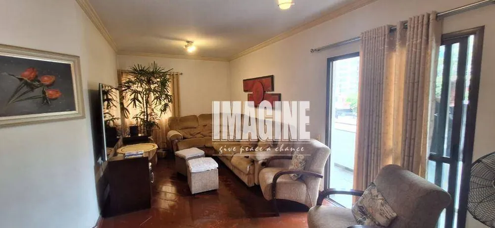 Apartamento, 3 quartos, 130 m² - Foto 1
