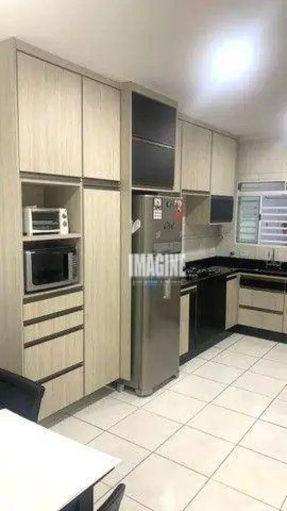 Sobrado, 3 quartos, 200 m² - Foto 1