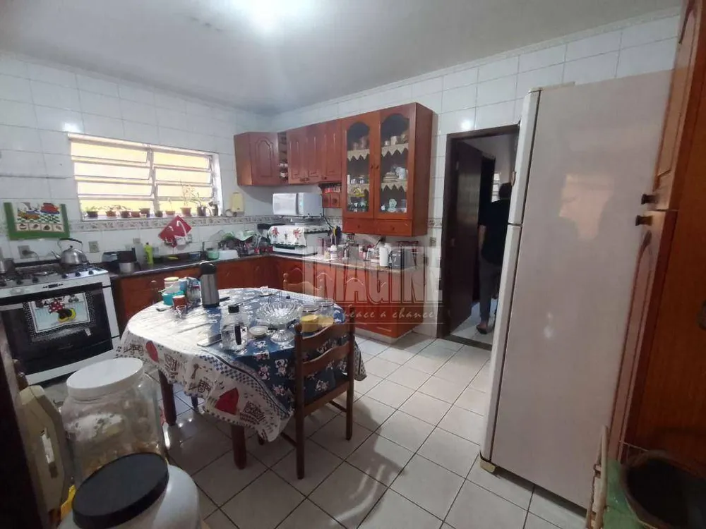 Casa, 3 quartos, 220 m² - Foto 4