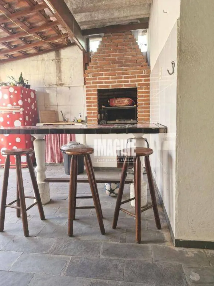Casa, 3 quartos, 232 m² - Foto 2