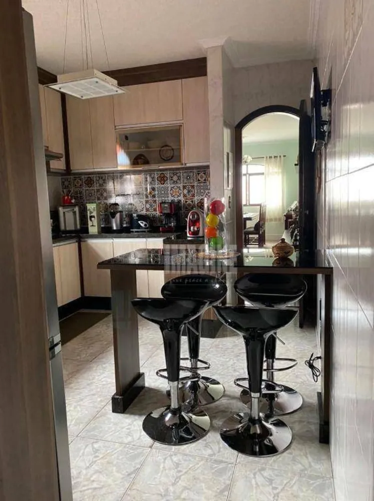 Casa, 3 quartos, 230 m² - Foto 4
