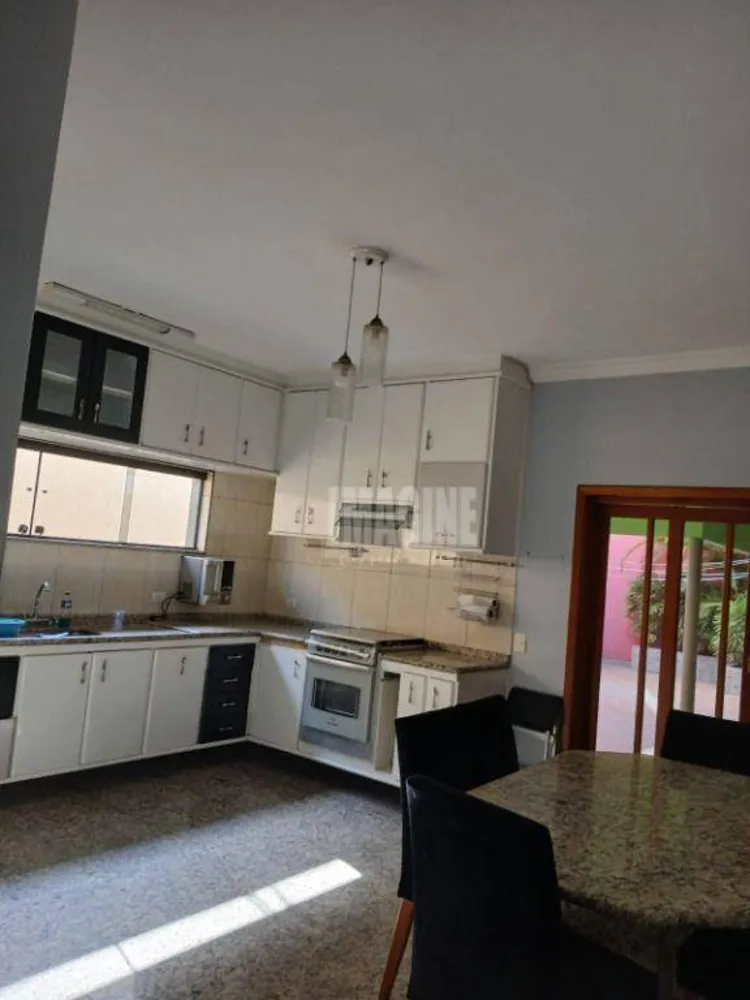 Sobrado, 4 quartos, 272 m² - Foto 8