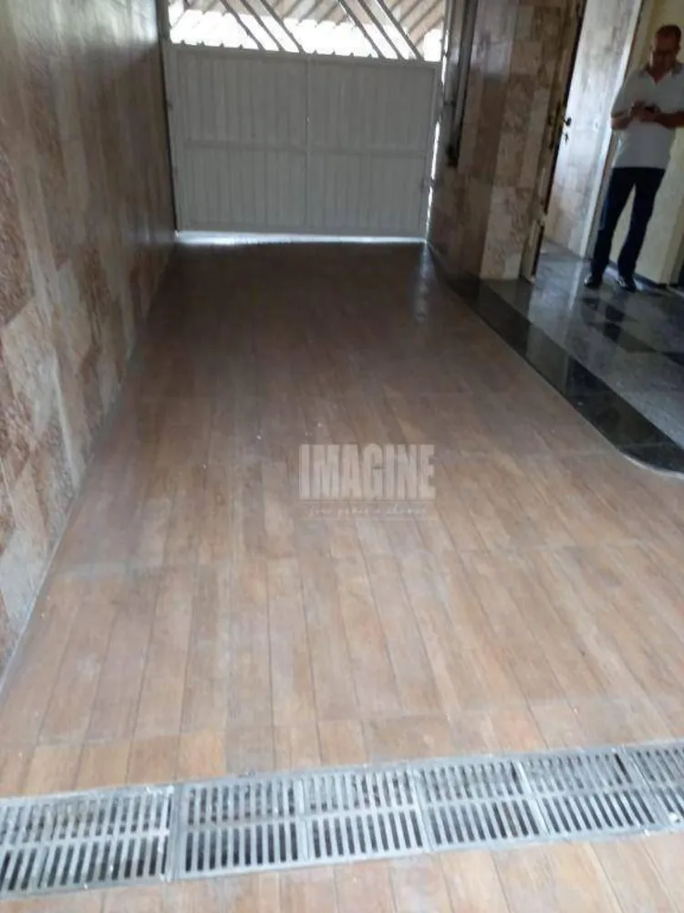 Casa, 3 quartos, 206 m² - Foto 1