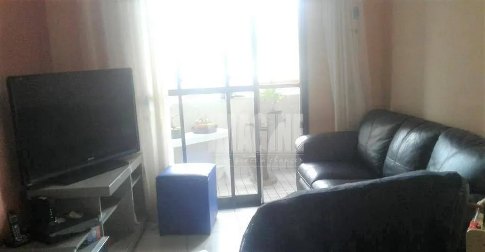 Apartamento, 3 quartos, 70 m² - Foto 2